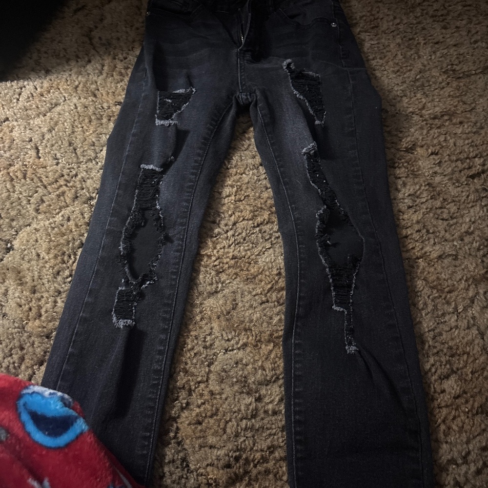 Black ripped skinny jeans xs
